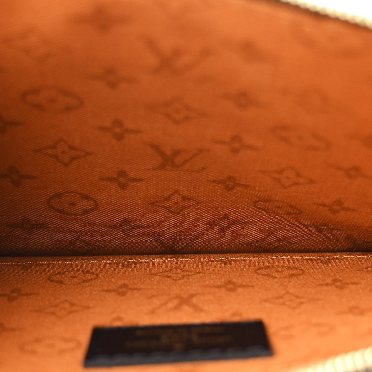 Monogram Giant Crafty Neverfull MM Creme Caramel