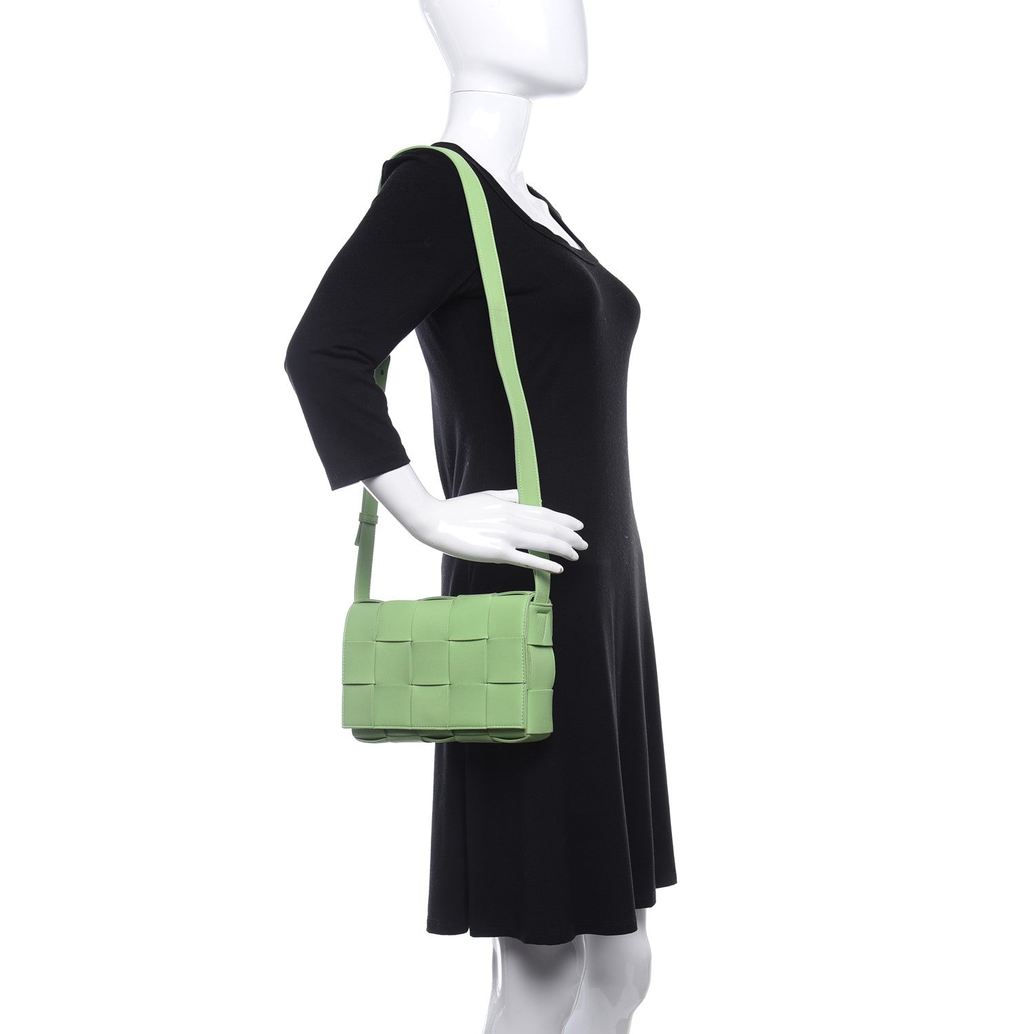 Bottega Veneta Nappa Maxi Intreccio Cassette Bag Pistachio 2 of 16