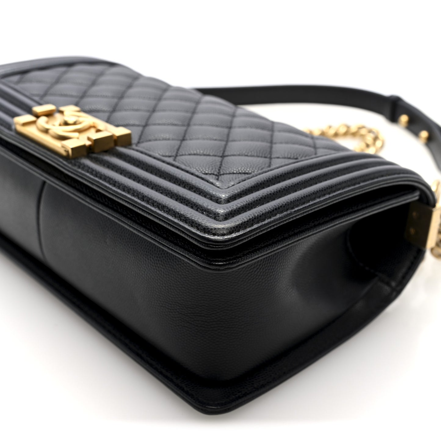 Caviar Quilted Medium Boy Flap Black