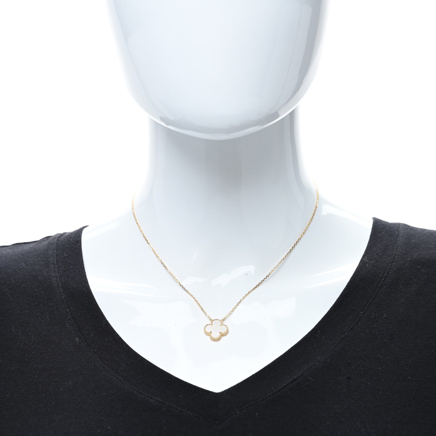 18K Yellow Gold Mother of Pearl Vintage Alhambra Pendant Necklace