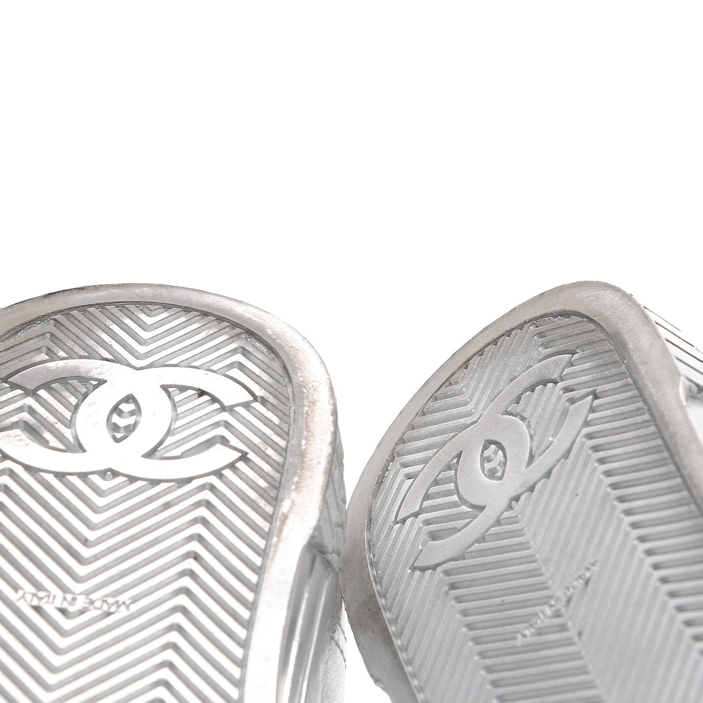 Laminated Lambskin Sneakers 40 Silver