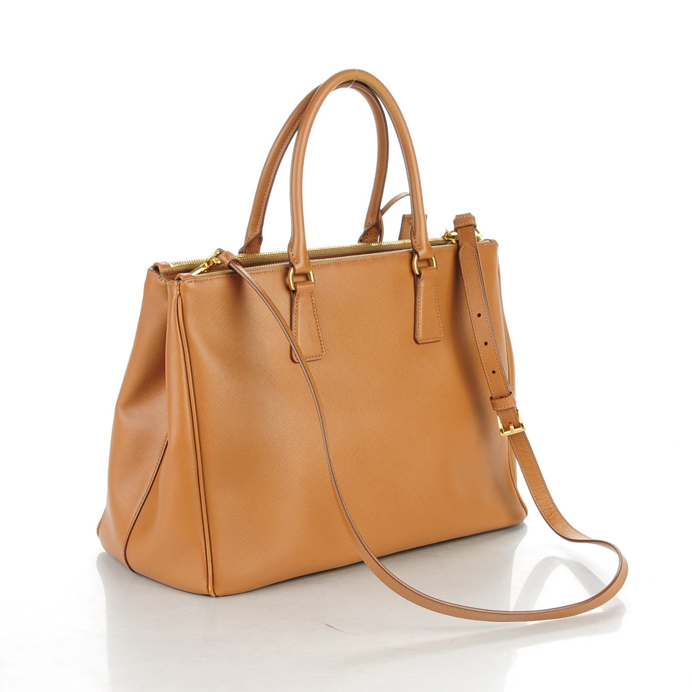 Saffiano Large Galleria Double Zip Tote Caramel