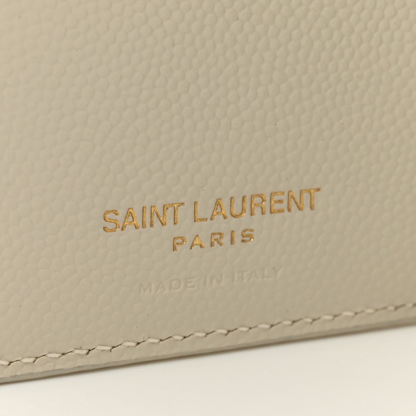 Grain De Poudre Matelasse Chevron Monogram Zipped Two-Part Wallet Crema Soft
