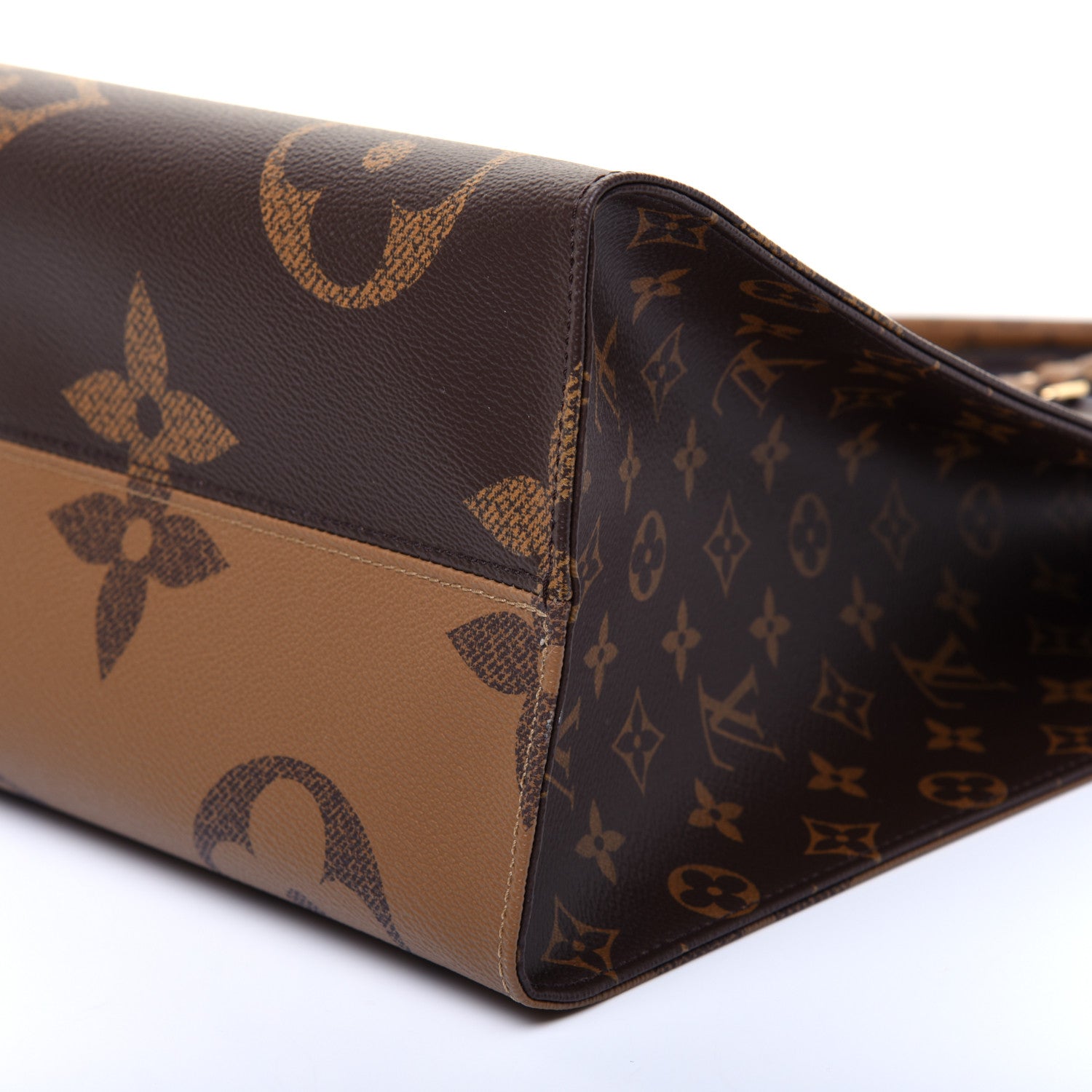 Louis Vuitton Reverse Monogram Giant Onthego GM 7 of 11