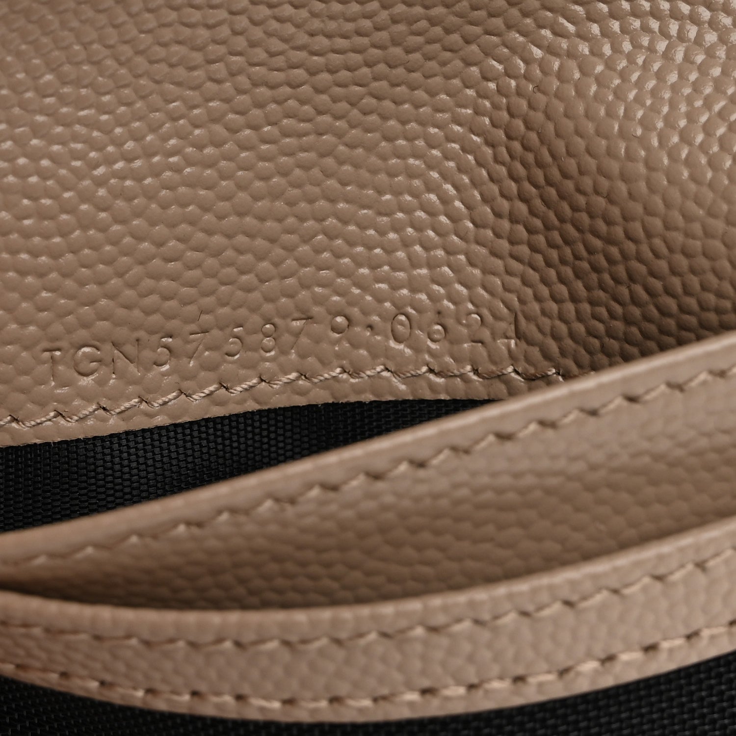 Saint Laurent Grain De Poudre Matelasse Chevron Monogram Zipped Card Case Dark Beige 7 of 9