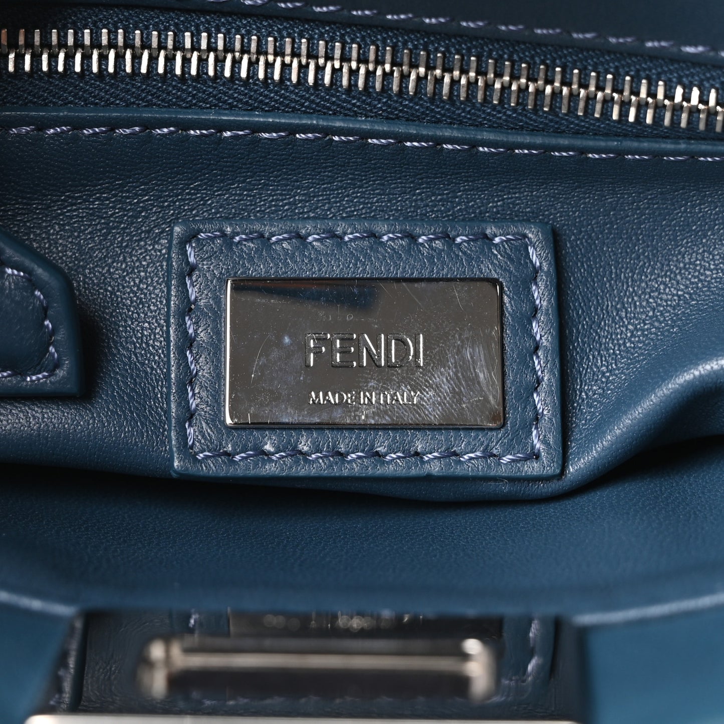 Nappa Mini Peekaboo Iconic Satchel Pavone
