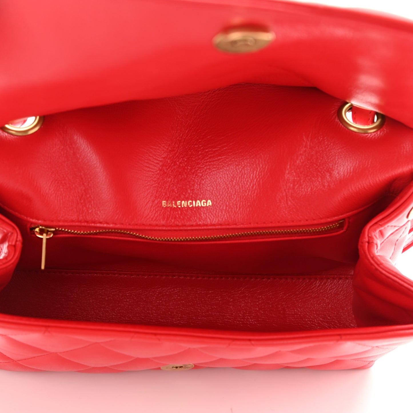Nappa Calfskin Quilted Medium Touch B Shoulder Bag Bright Red