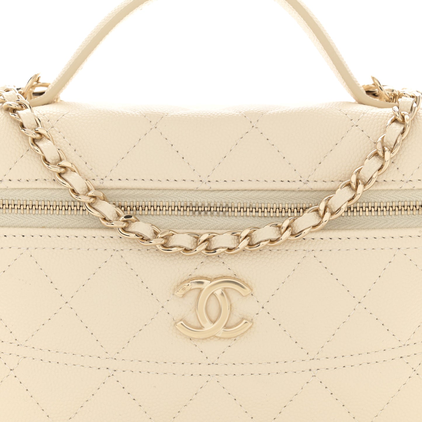 Caviar Quilted Trendy Handle Slim Vanity Ecru