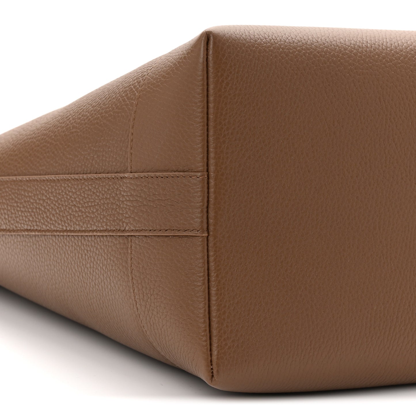 Grainy Calfskin Medium London Tote Bag Earth