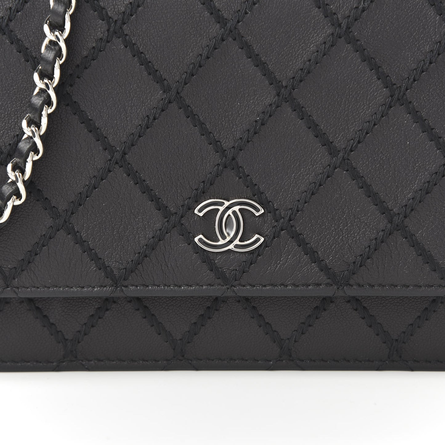 Calfskin Whipstitch Wallet On Chain WOC Black