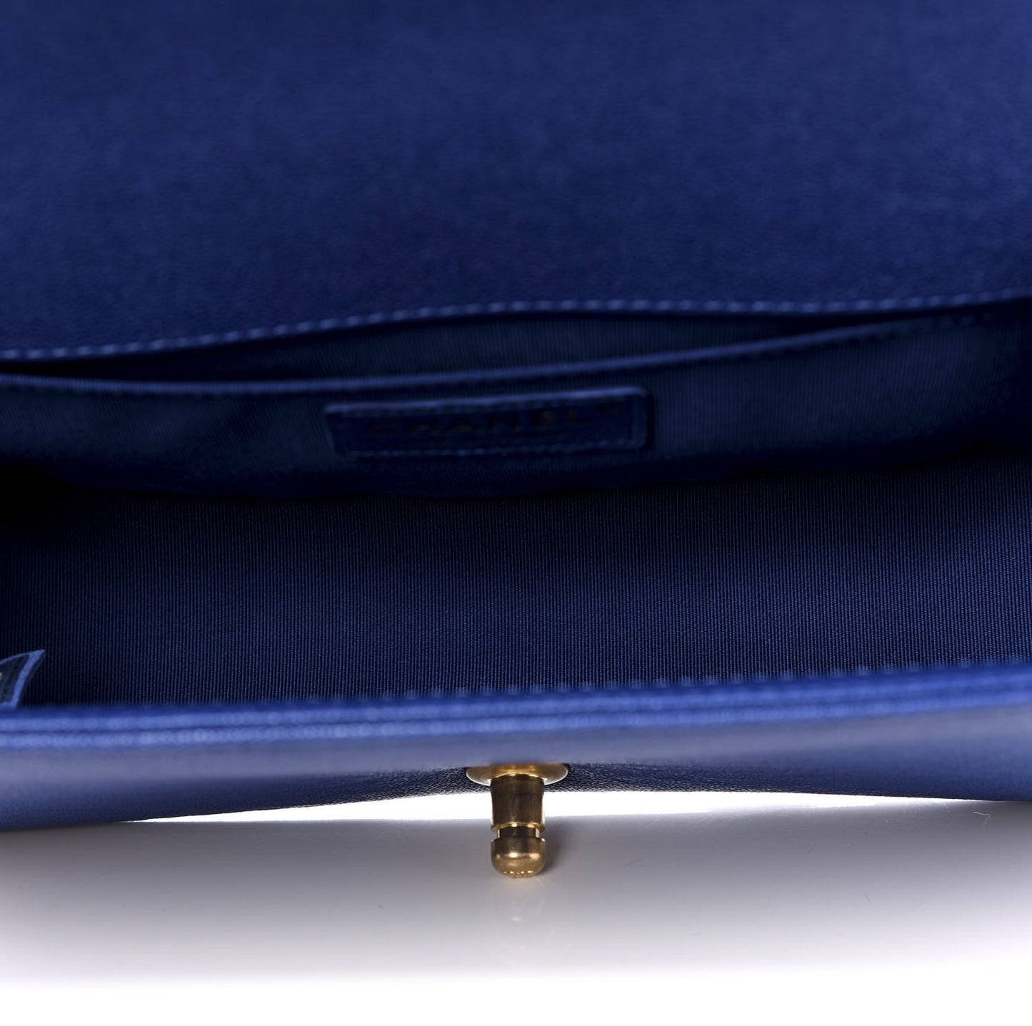 Caviar Quilted Medium Boy Flap Blue