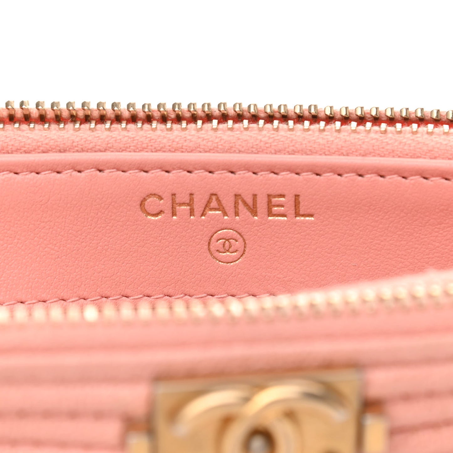 Caviar Quilted Small Boy Clutch With Chain Light Pink