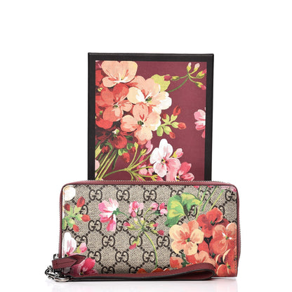 Gucci GG Supreme Monogram Blooms Wrist Wallet Beige Multicolor Dry Rose 8 of 8