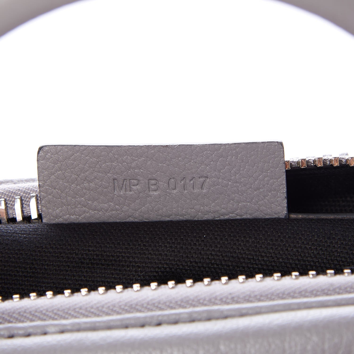 Givenchy Sugar Goatskin Medium Antigona Pearl Grey 8 of 8