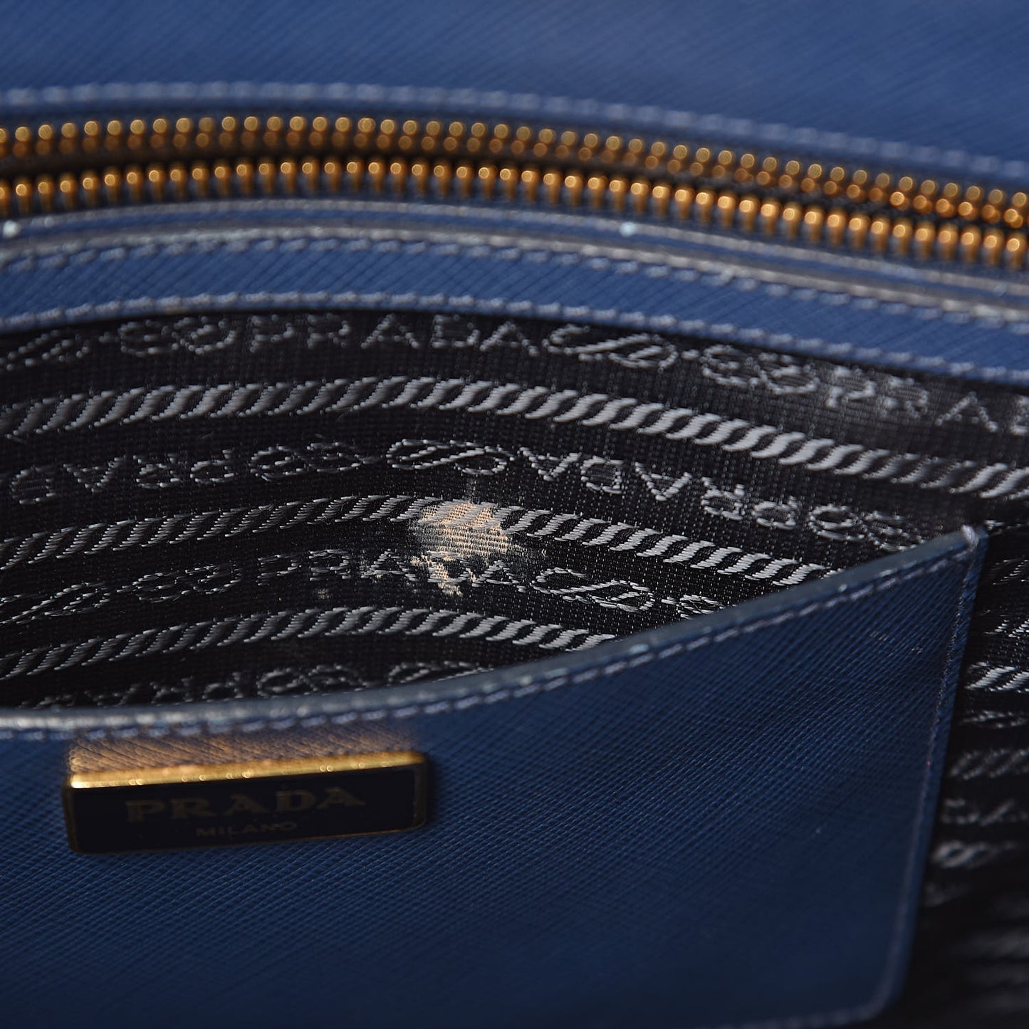 Saffiano Large Galleria Double Zip Tote Cobalto