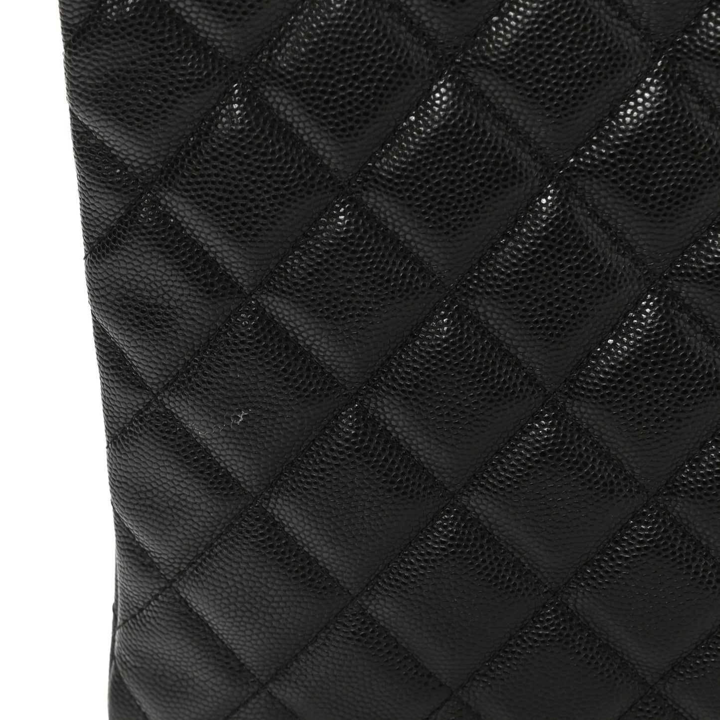 Caviar Quilted Medium Cosmetic Case Black