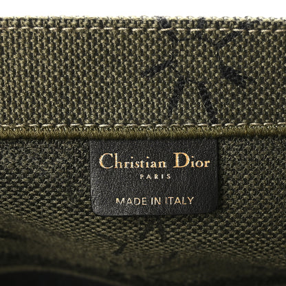Christian Dior Canvas Embroidered Graffiti Book Tote Vert 5 of 9