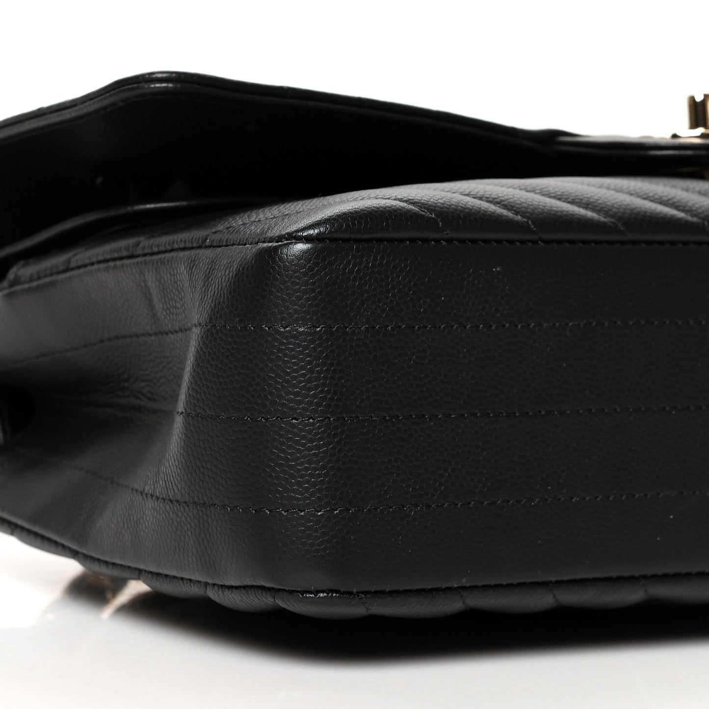 Caviar Chevron Quilted Medium Double Flap Black