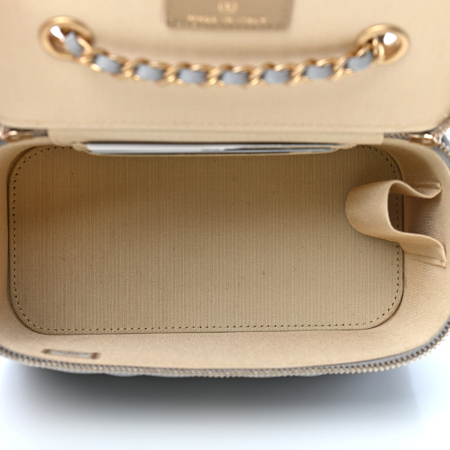 Lambskin Quilted Small Pearl Crush Vanity Case With Chain Grey