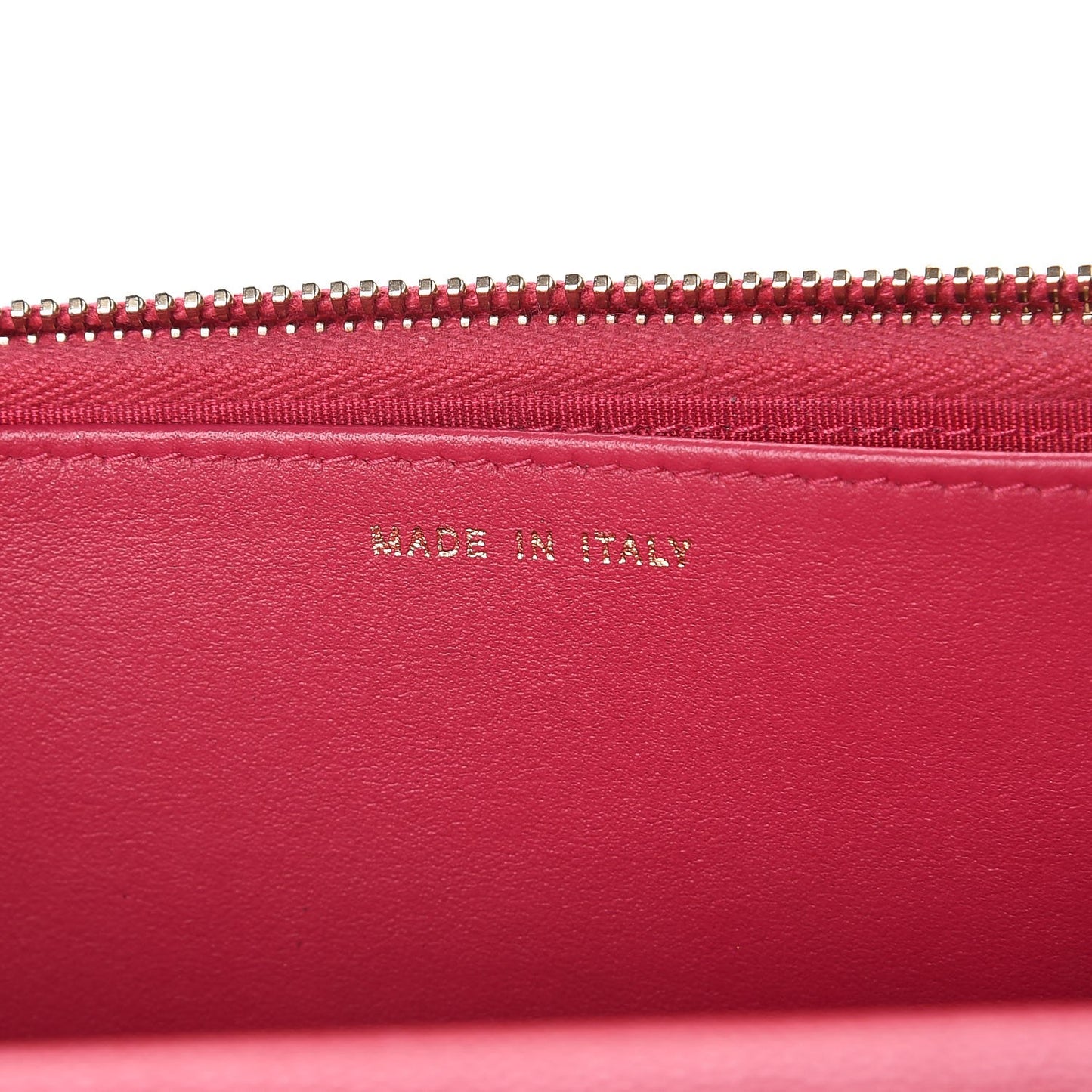 Caviar Quilted Golden Class Wallet On Chain WOC Fuchsia