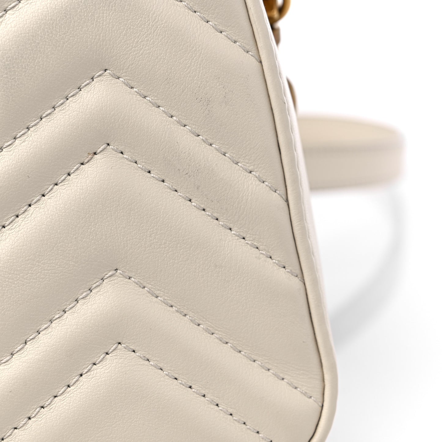 Calfskin Matelasse Mini GG Marmont Top Handle Shoulder Bag White