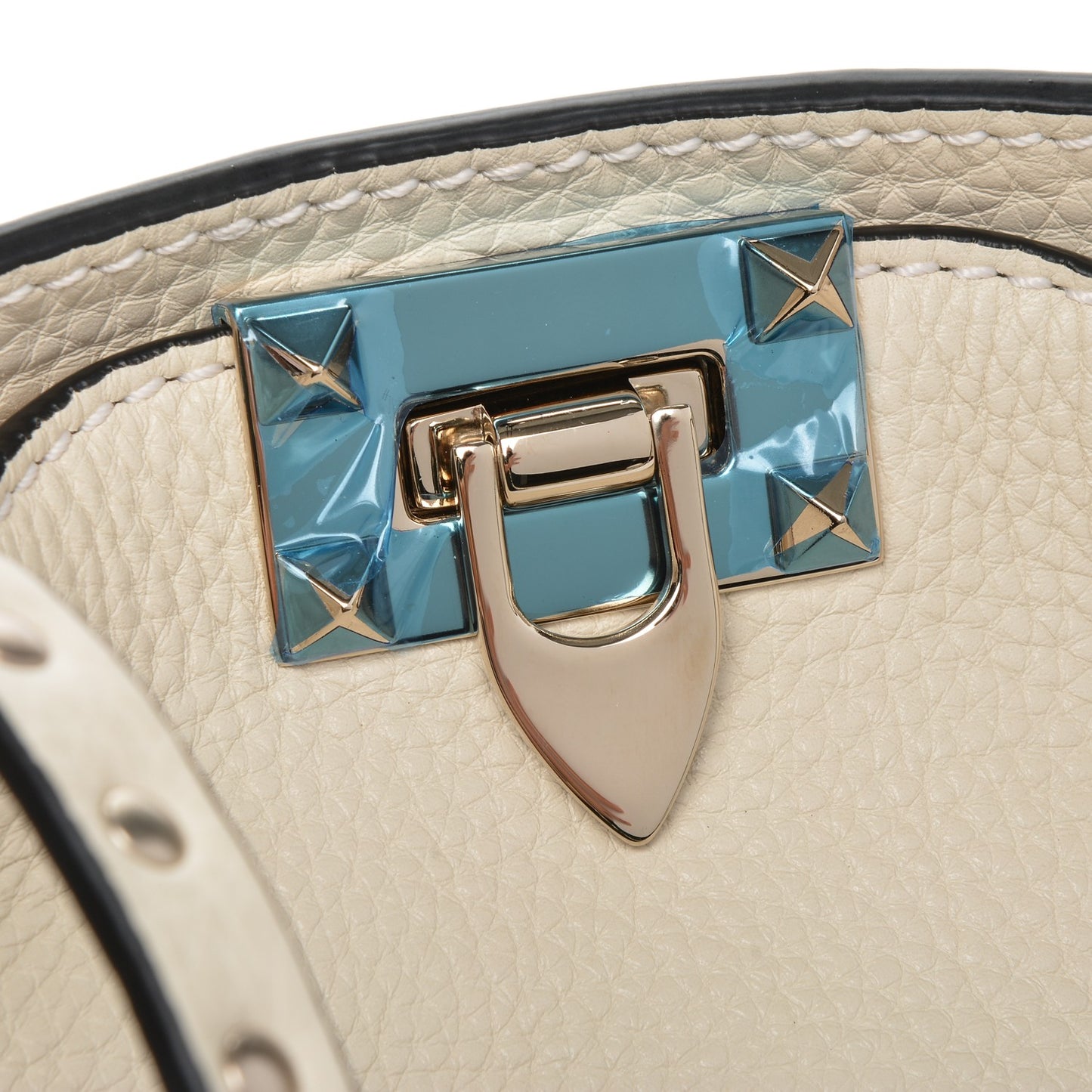 Pebbled Calfskin Medium Rockstud Tote Light Ivory