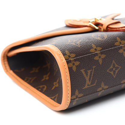 Louis Vuitton Monogram LV Ivy 6 of 10