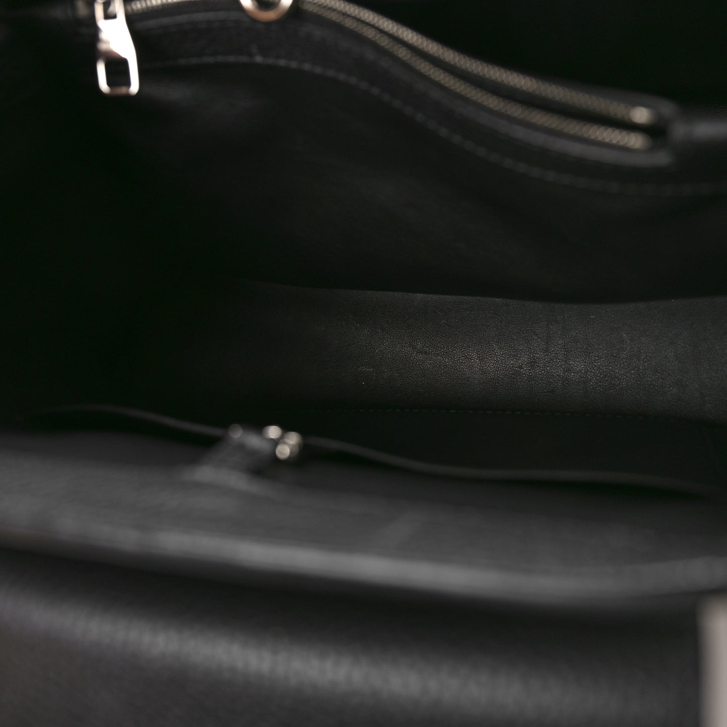 Taurillon Snakeskin Capucines MM Black