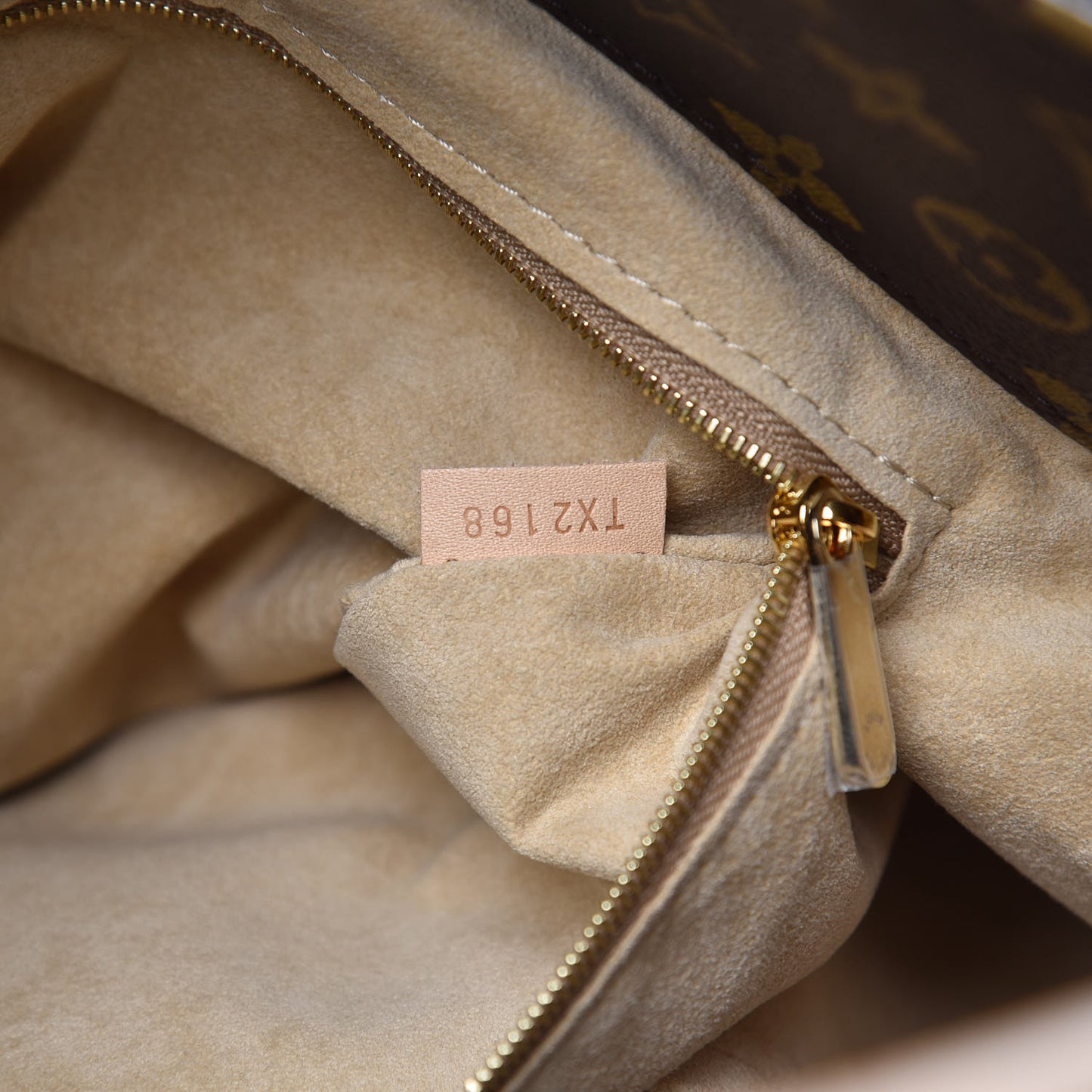 Monogram Artsy MM