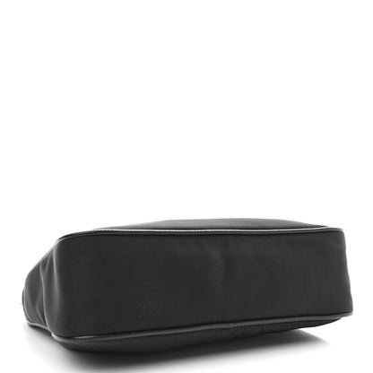 Prada Nylon Re-Edition 2005 Shoulder Bag Black 4 of 10
