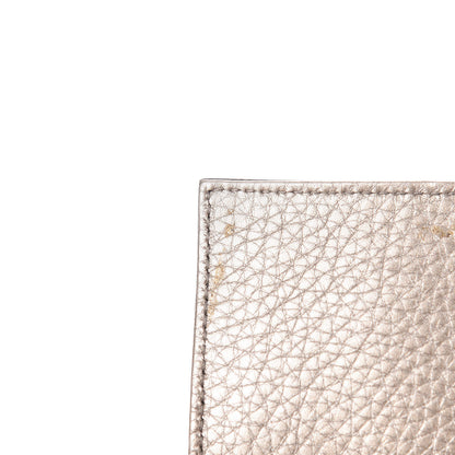 Gucci Metallic Pebbled Calfskin Medium Soho Clutch Golden Beige 15 of 17