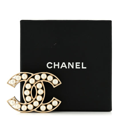Chanel Pearl CC Brooch Light Gold 4 of 4