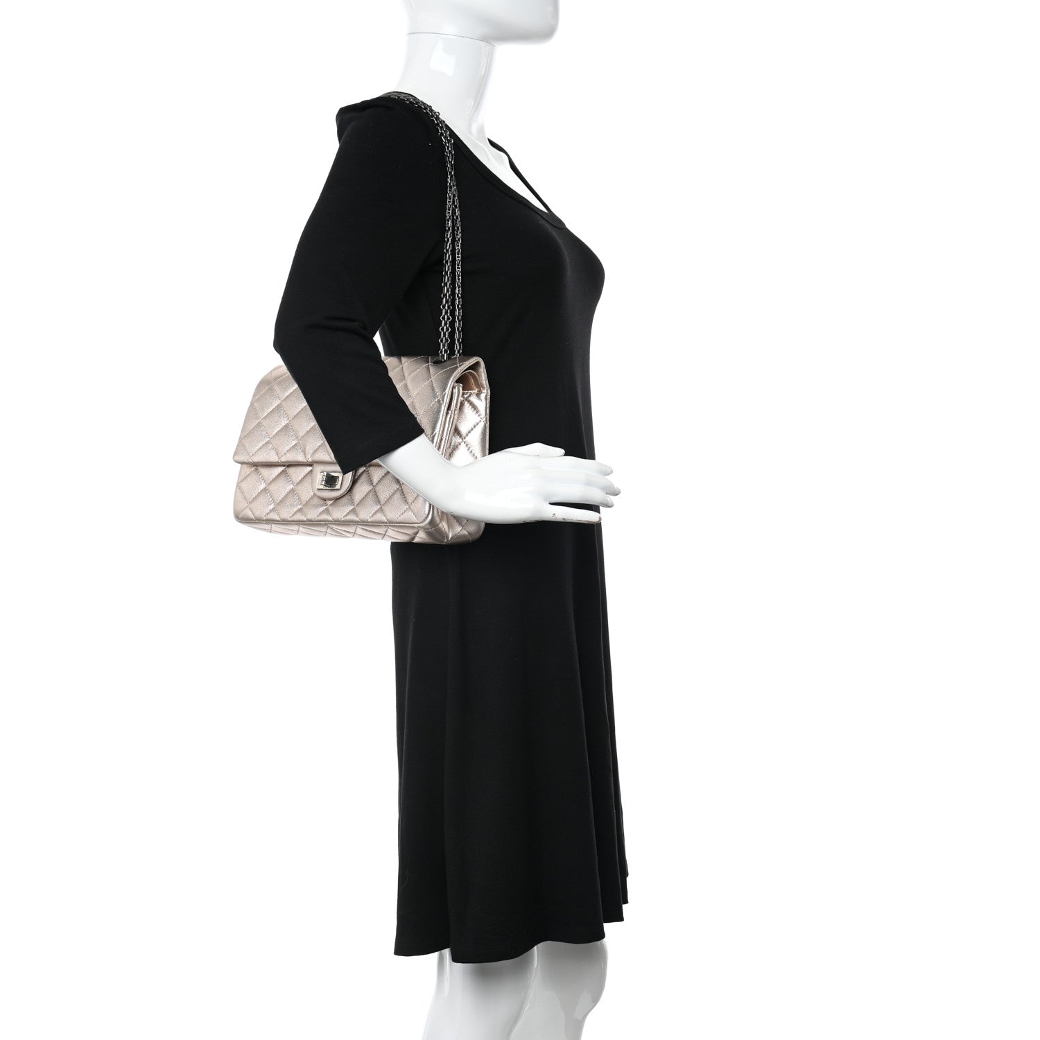 Chanel Metallic Calfskin Quilted 2.55 Reissue 226 Flap Gold 2 of 10