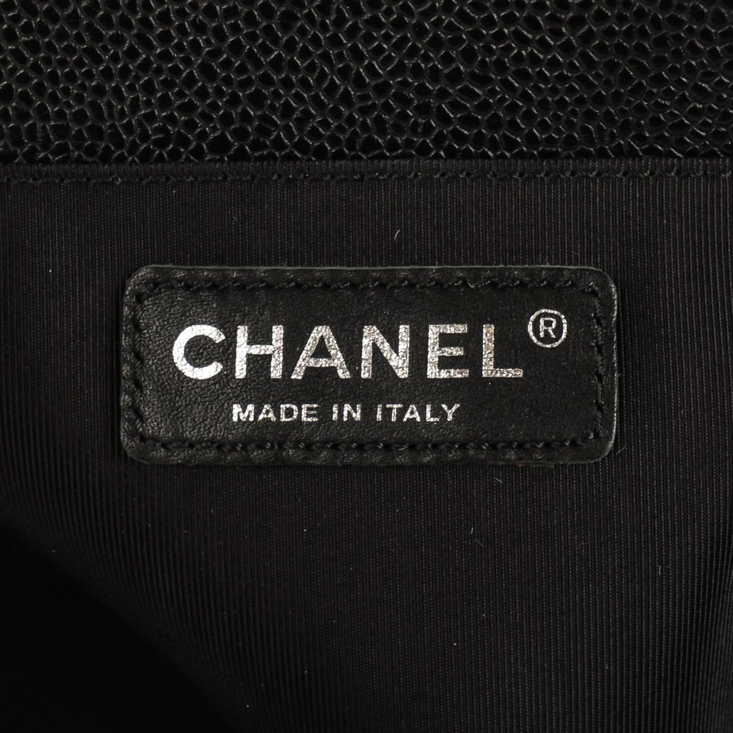 Caviar Quilted Medium Boy Flap Black