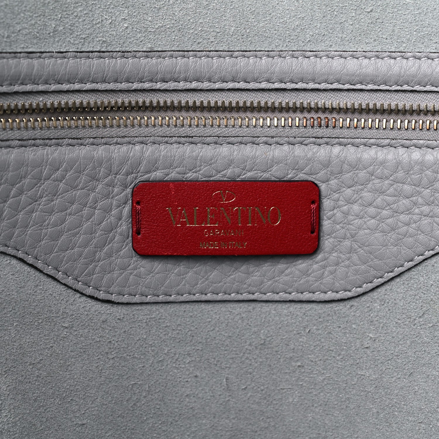Valentino Garavani Grained Calfskin Rockstud Shoulder Tote Perla 6 of 14