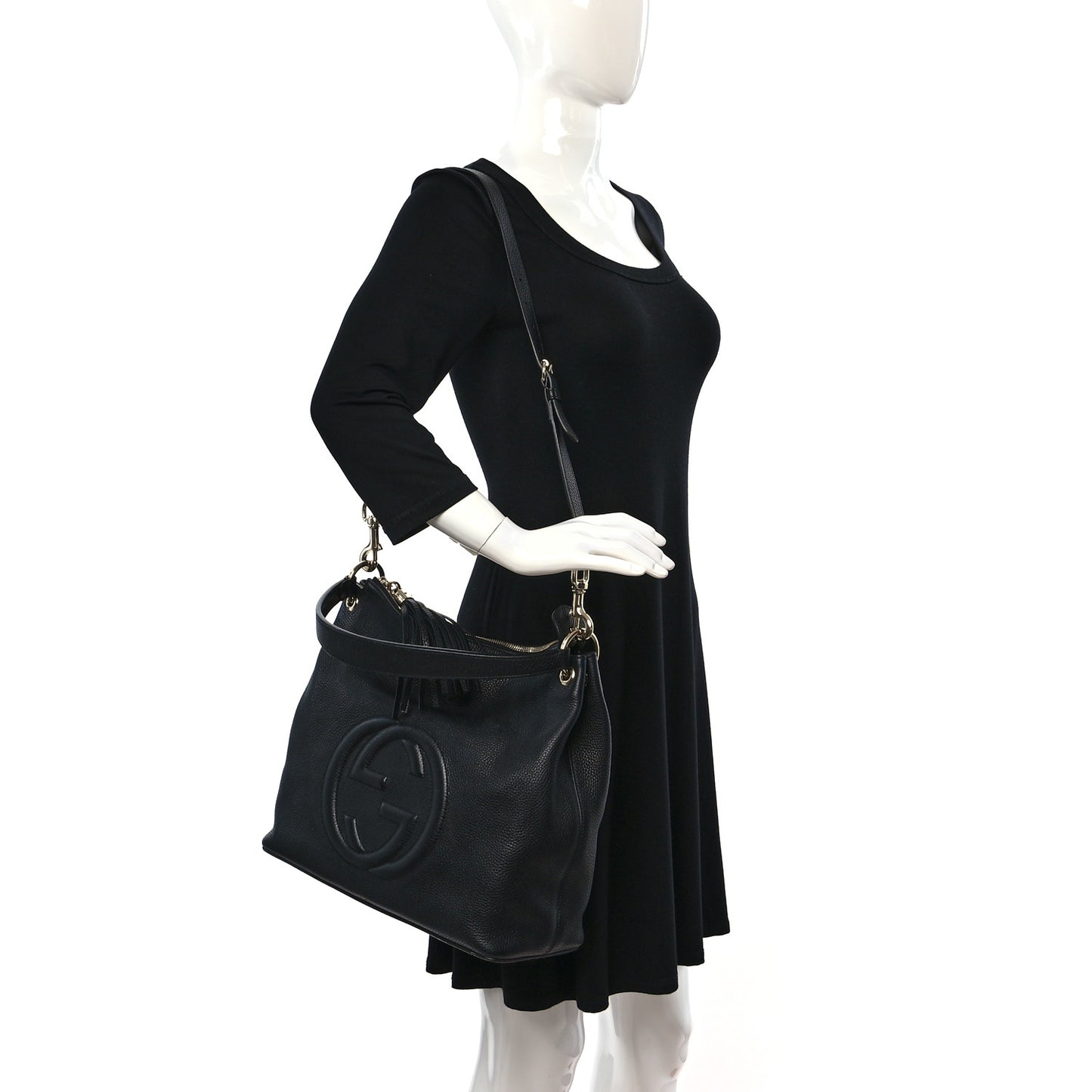 Pebbled Calfskin Large Soho Hobo Black