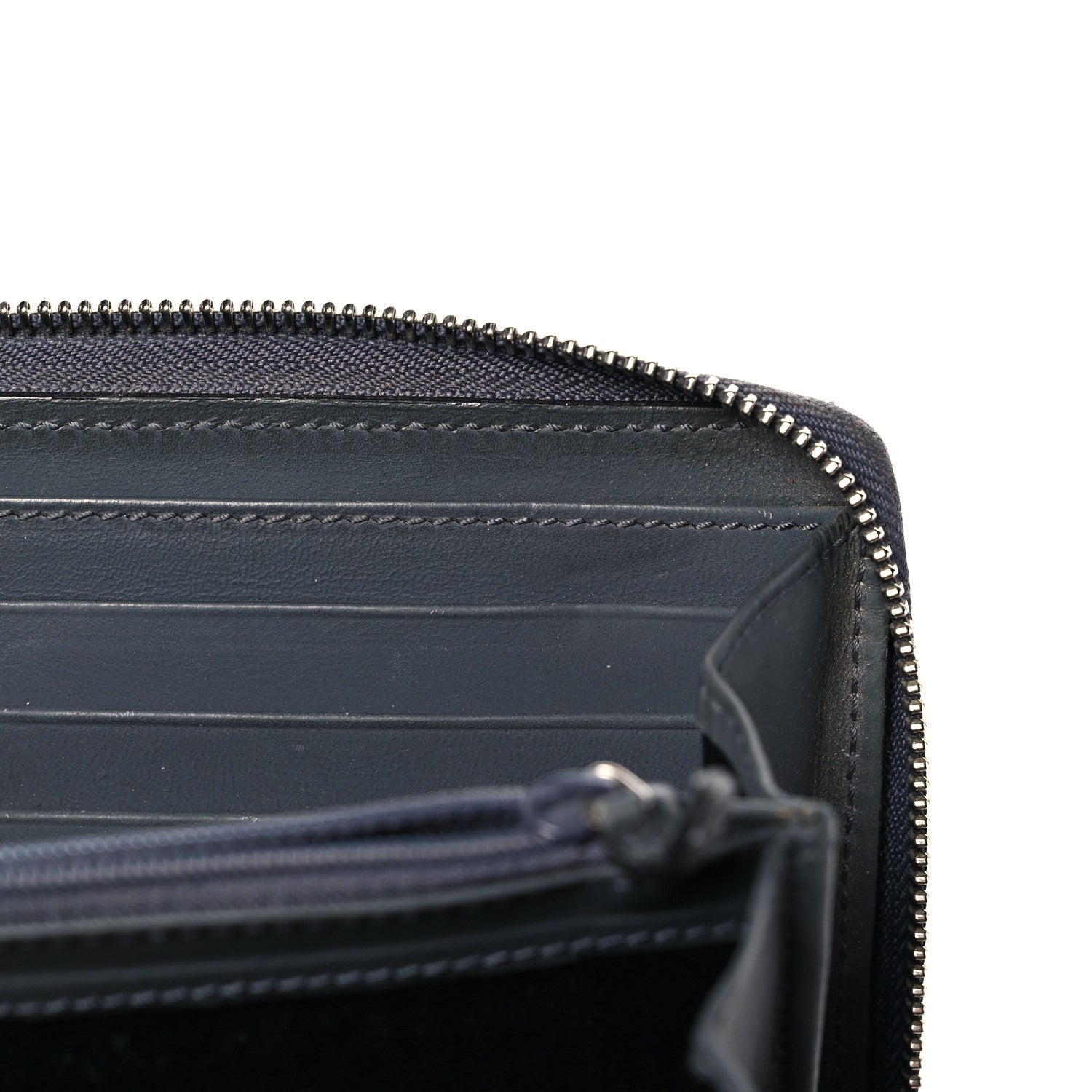 Gucci Guccissima Signature Travel Document Case Grey 30 of 33