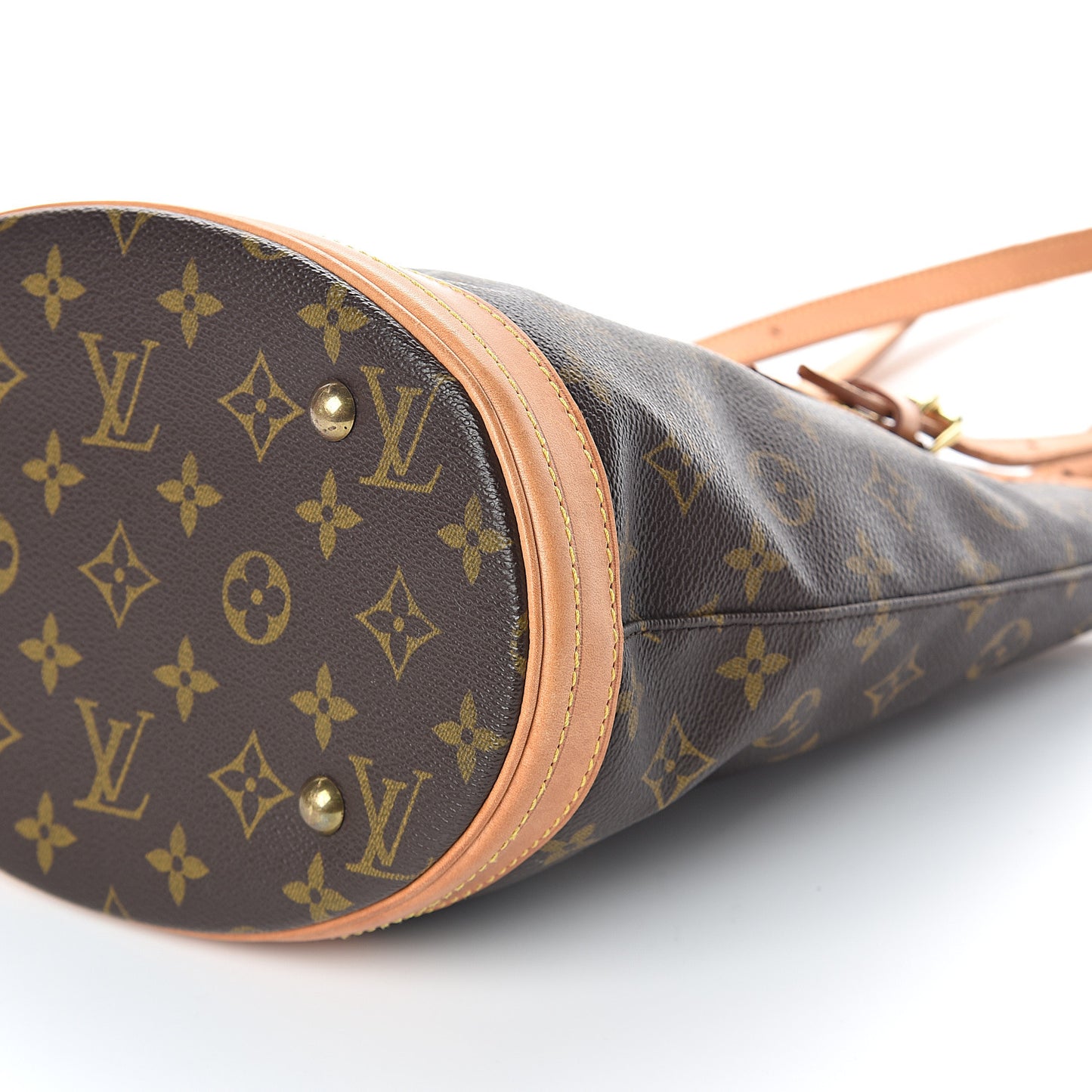 Monogram Petit Bucket 23
