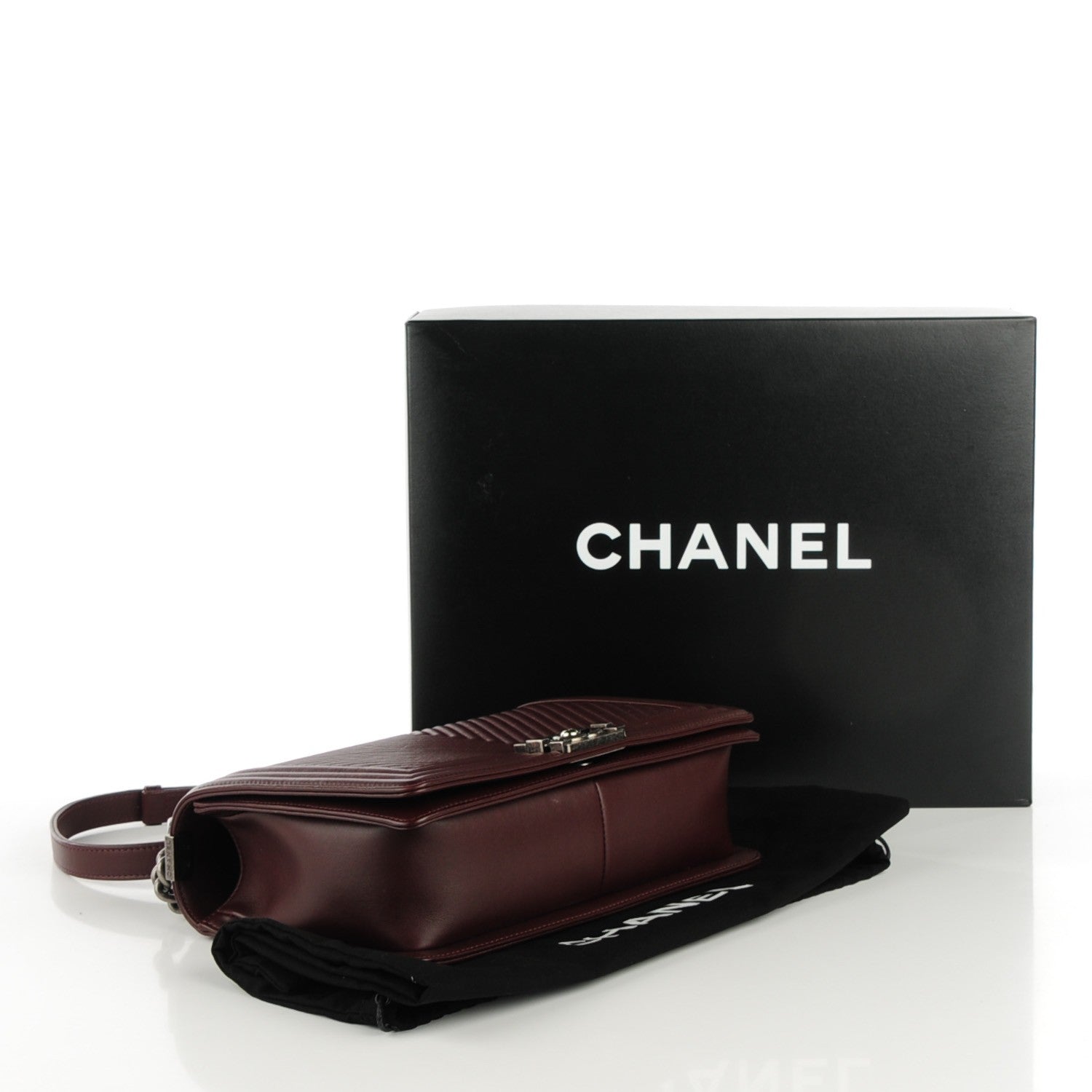 Chanel Calfskin Chevron Quilted New Medium Boy Flap Burgundy 4 of 9