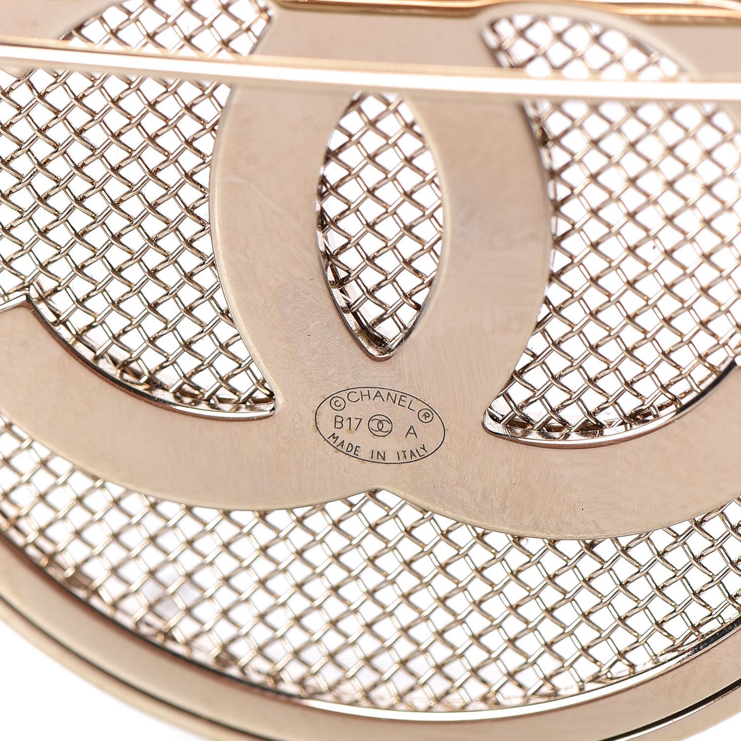 Mesh Circle CC Brooch Gold