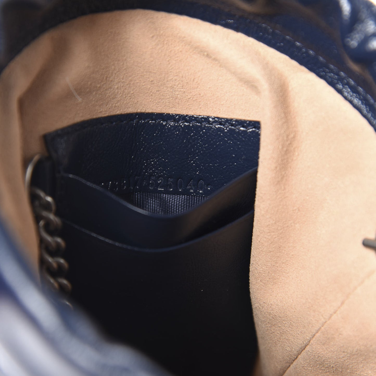 Vintage Effect Calfskin Matelasse Diagonal Mini Torchon GG Marmont 2.0 Bucket Bag Blue Agata Mystic White