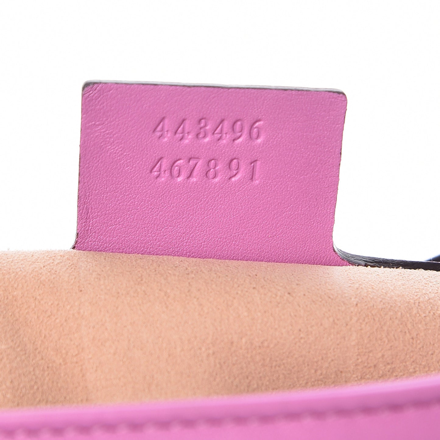 Calfskin Matelasse Medium GG Marmont Shoulder Bag Candy Mousse