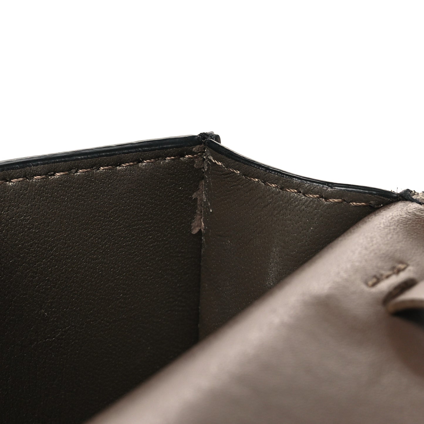 Vitello Ceylon Bi-Color FF 1974 Embossed FF Diamonds Chain Wallet Maya Black