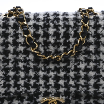 Chanel Tweed Houndstooth Quilted Mini Square Flap White Black 8 of 10