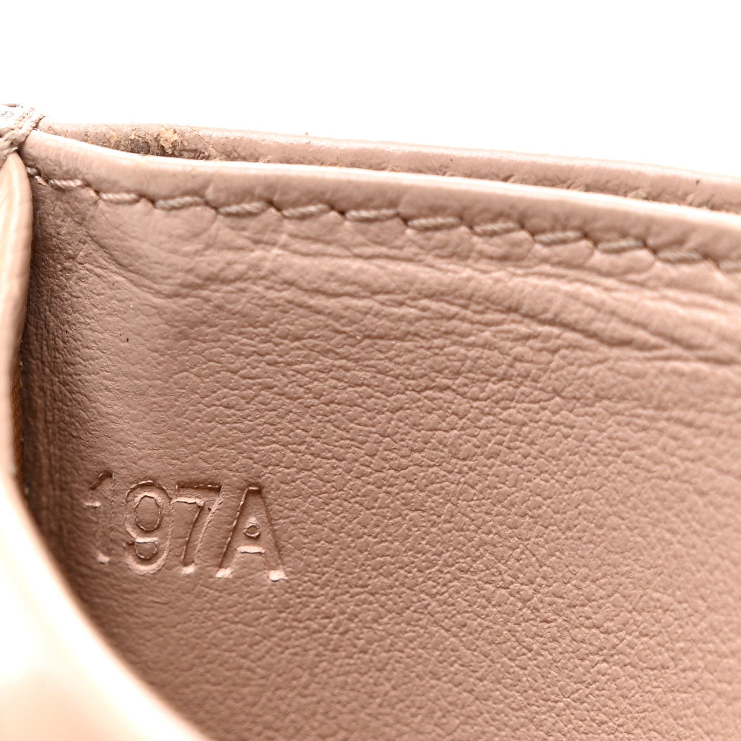 Vitello Move Metal Card Case Cammeo