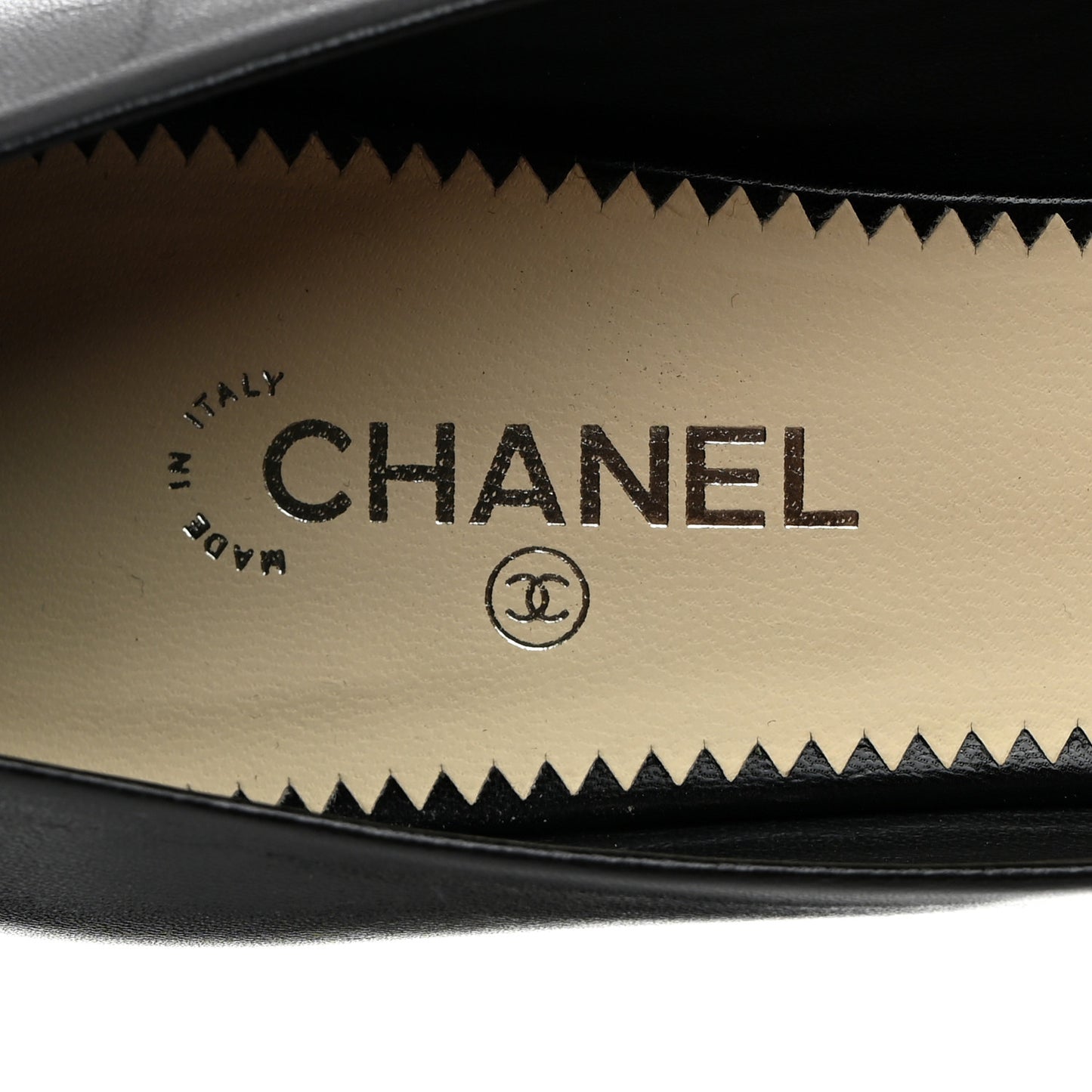 Lambskin Grosgrain Pearl Cap Toe Pumps 37 Black