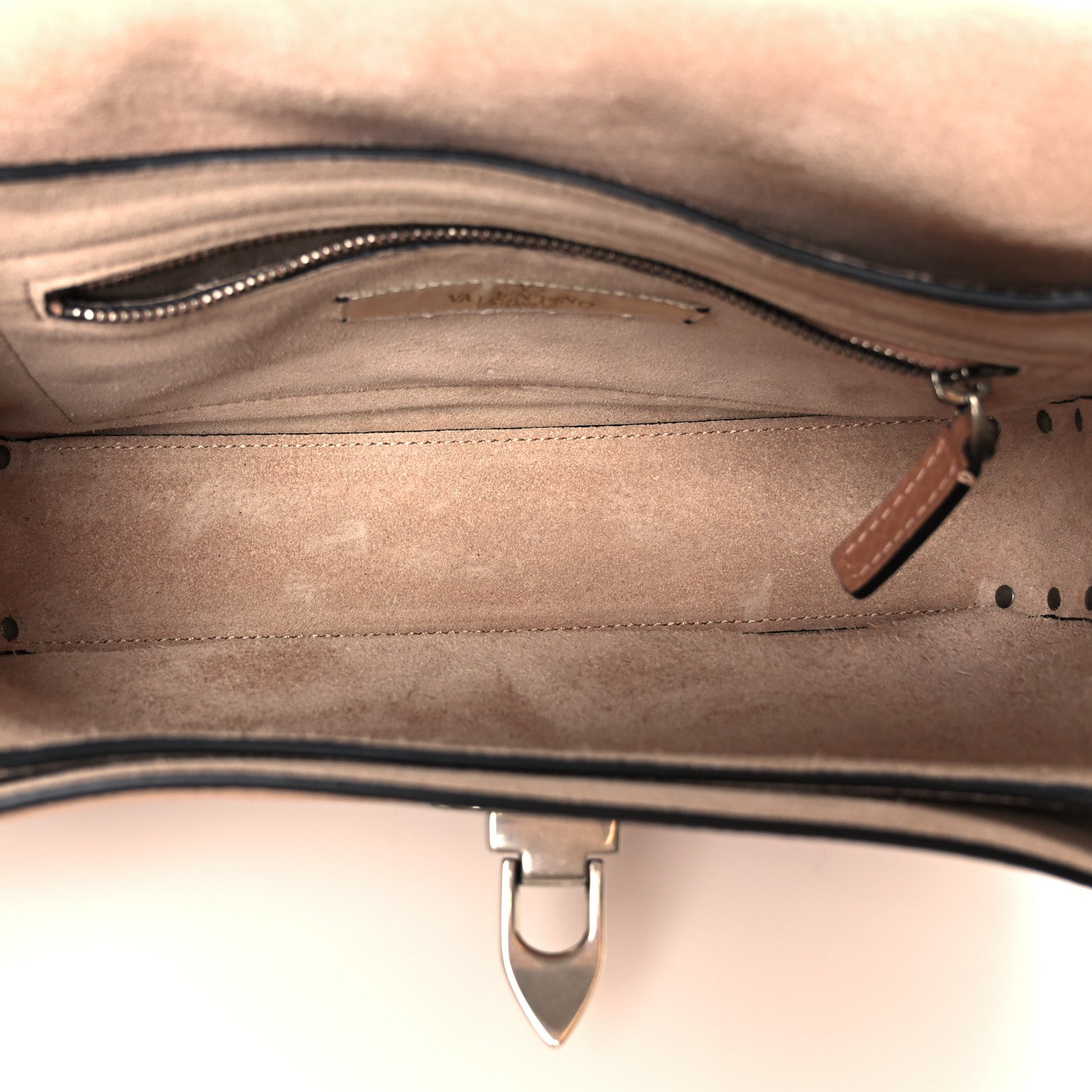 Valentino Garavani Grained Calfskin Onyx Medium Guitar Strap Rockstud Rolling Flap Saddle Bag Soft Noisette 5 of 11