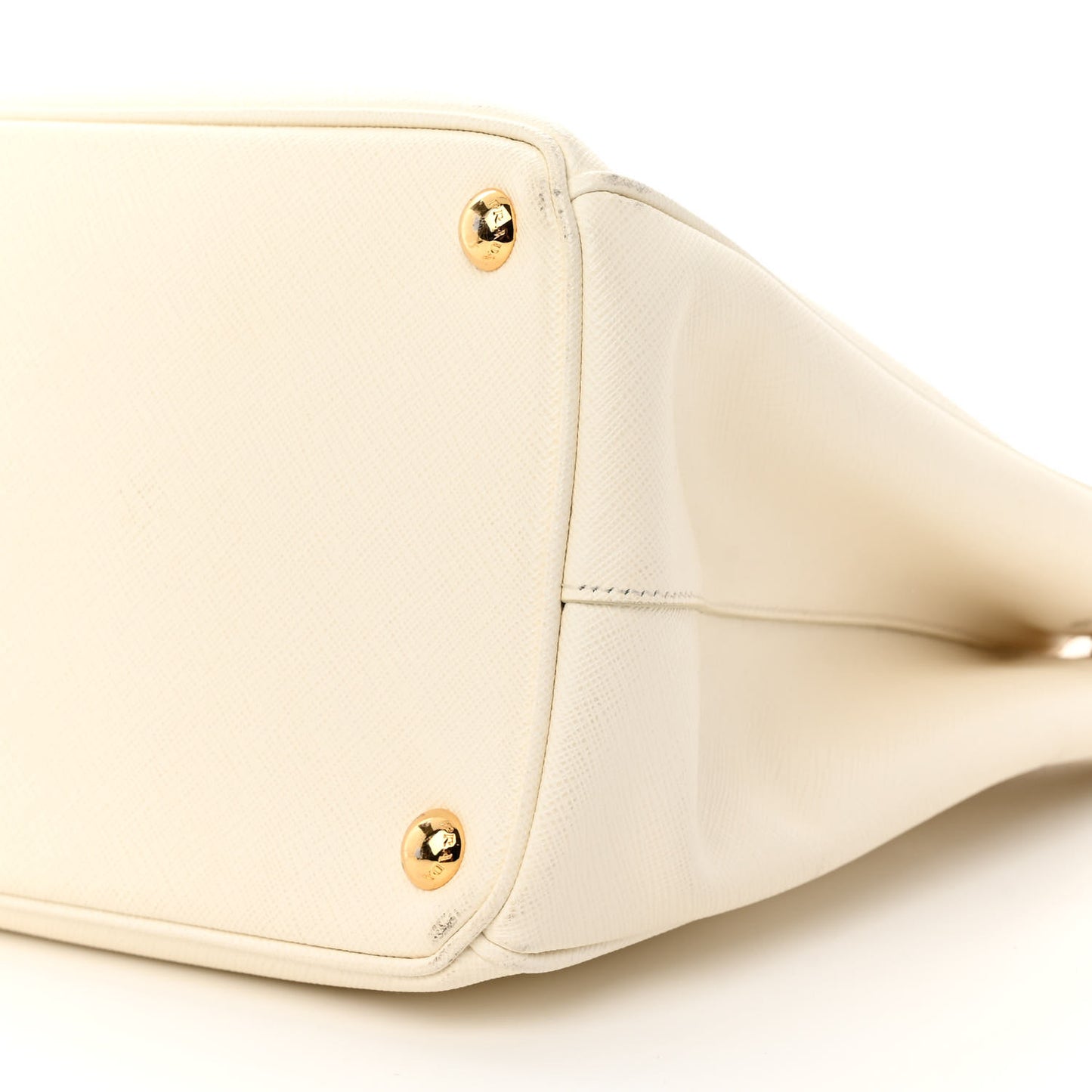 Saffiano Medium Galleria Double Zip Tote Talco