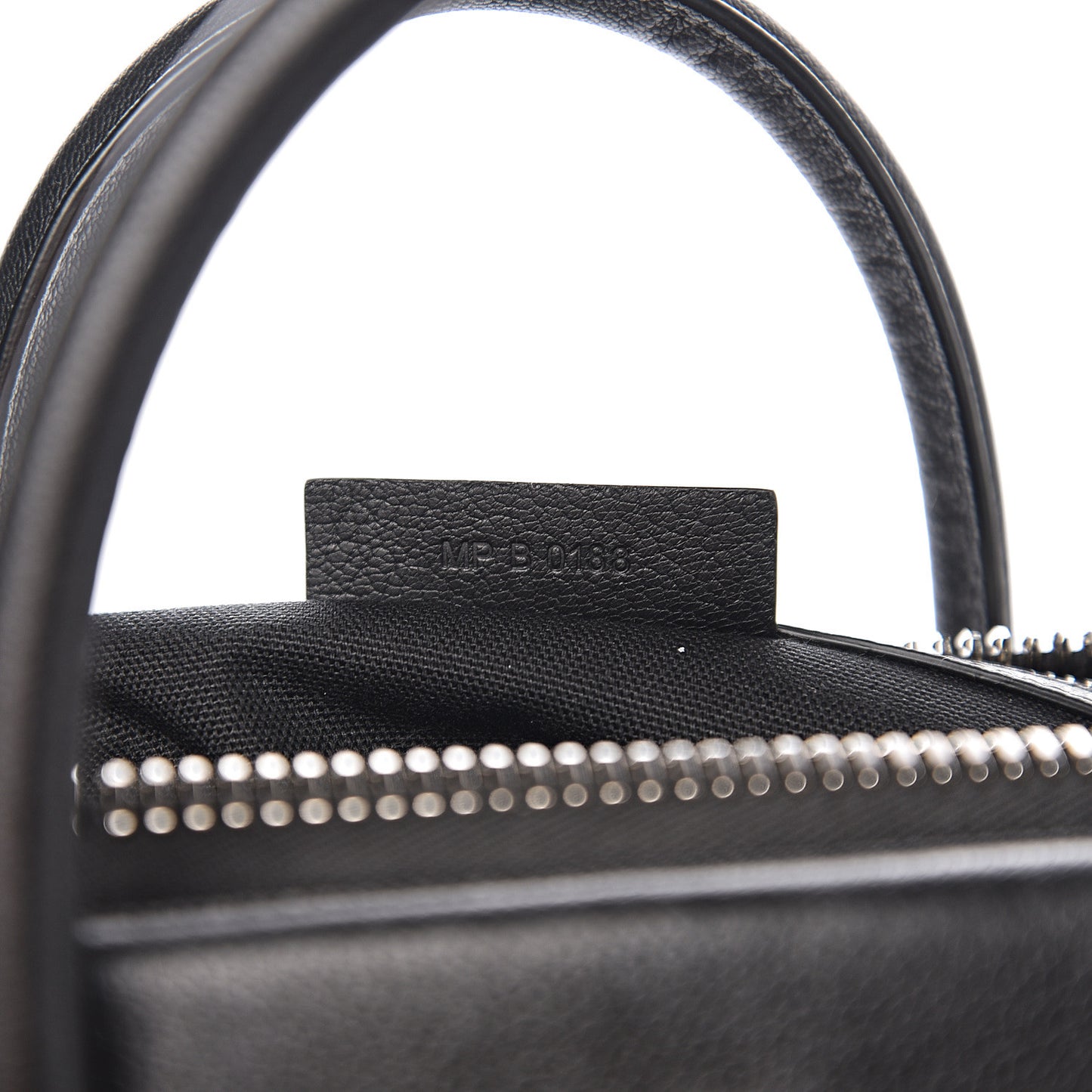 Sugar Goatskin Medium Antigona Black