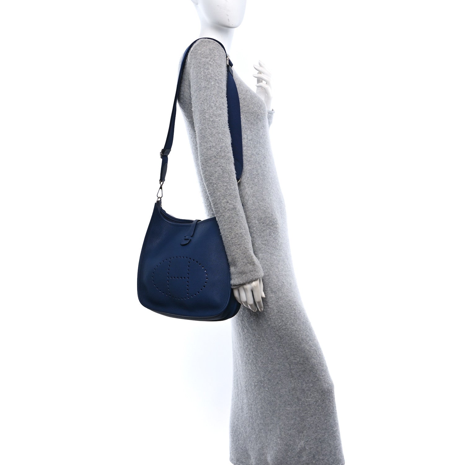 Hermes Taurillon Clemence EVELYNE III PM Deep Blue 2 of 10